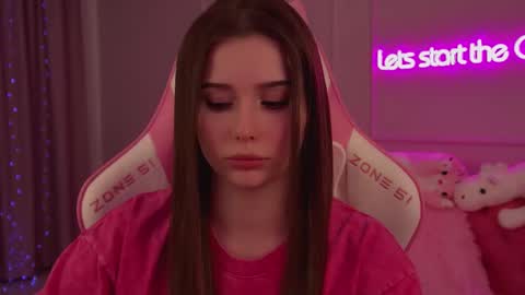 Snapshot of dianabecker chatting on February 26, 2025, 4:14 am Diana online show from February 26, 2025, 4:14 am