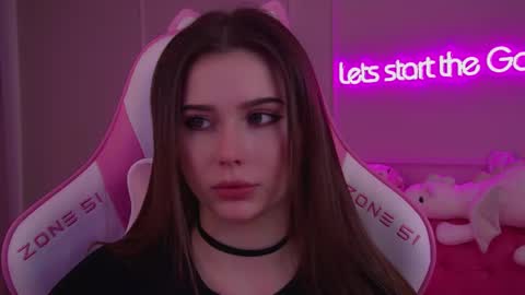 Snapshot of dianabecker chatting on February 27, 2025, 10:42 pm Diana online show from February 27, 2025, 10:42 pm