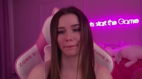 Snapshot of dianabecker chatting on March 3, 2025, 1:10 am Diana online show from March 3, 2025, 1:10 am