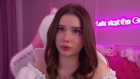 Snapshot of dianabecker chatting on March 7, 2025, 3:19 am Diana online show from March 7, 2025, 3:19 am