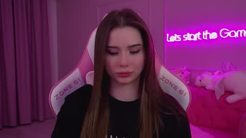 Snapshot of dianabecker chatting on March 10, 2025, 12:40 am Diana online show from March 10, 2025, 12:40 am