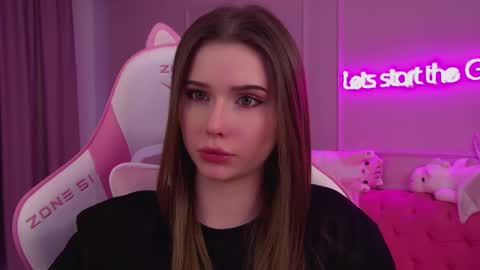 Snapshot of dianabecker chatting on March 10, 2025, 4:38 am Diana online show from March 10, 2025, 4:38 am