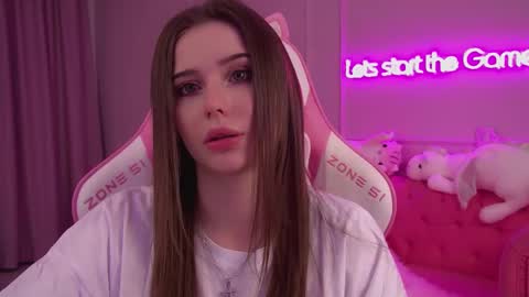 Snapshot of dianabecker chatting on March 11, 2025, 9:26 pm Diana online show from March 11, 2025, 9:26 pm