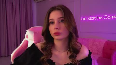 Snapshot of dianabecker chatting on September 29, 2025, 6:24 pm Diana online show from September 29, 2025, 6:24 pm