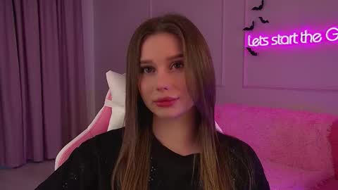 Snapshot of dianabecker chatting on October 15, 2025, 11:21 am Diana online show from October 15, 2025, 11:21 am