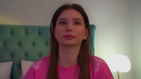 Snapshot of dianabecker chatting on November 6, 2025, 6:31 pm Diana online show from November 6, 2025, 6:31 pm