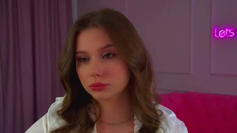 Snapshot of dianabecker chatting on November 9, 2025, 7:01 pm Diana online show from November 9, 2025, 7:01 pm