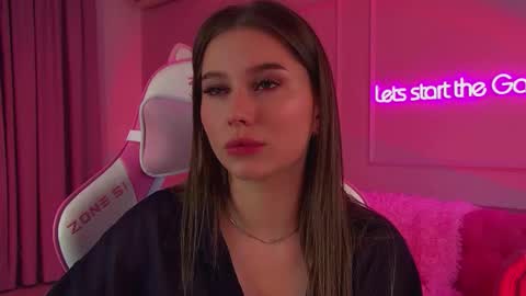 Snapshot of dianabecker chatting on February 1, 2026, 6:50 pm Diana online show from February 1, 2026, 6:50 pm