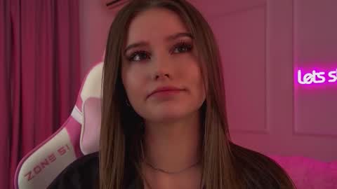 Snapshot of dianabecker chatting on February 8, 2026, 6:11 pm Diana online show from February 8, 2026, 6:11 pm