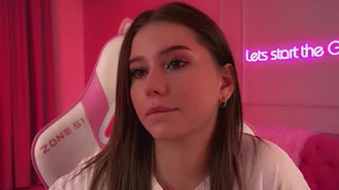 Snapshot of dianabecker chatting on February 22, 2026, 6:28 pm Diana online show from February 22, 2026, 6:28 pm