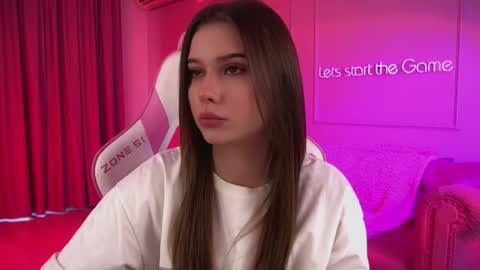 Snapshot of dianabecker chatting on April 25, 2026, 6:27 am Diana online show from April 25, 2026, 6:27 am