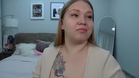 Snapshot of dianakristol chatting on June 14, 2026, 2:24 am Diana online show from June 14, 2026, 2:24 am