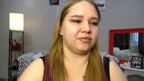 Snapshot of dianakristol chatting on June 16, 2026, 6:49 am Diana online show from June 16, 2026, 6:49 am