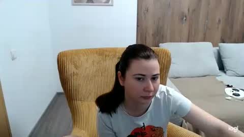 Snapshot of dianasmiey7 chatting on May 8, 2026, 6:41 am dianasmiey7 online show from May 8, 2026, 6:41 am