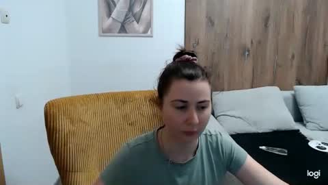 Snapshot of dianasmiey7 chatting on May 10, 2026, 6:57 pm dianasmiey7 online show from May 10, 2026, 6:57 pm