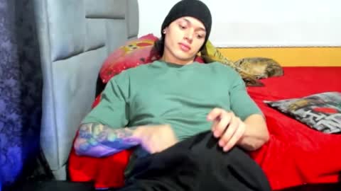 jhon online show from February 7, 2025, 11:45 pm