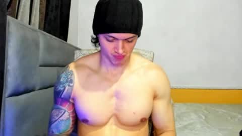 jhon online show from February 25, 2025, 10:50 pm