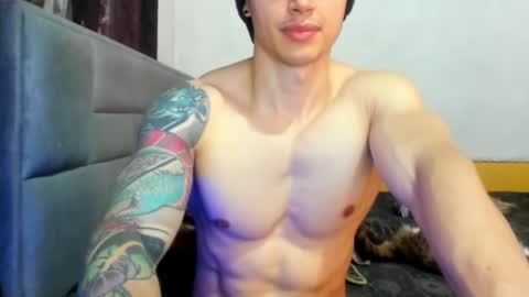 jhon online show from November 10, 2025, 6:29 pm