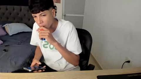 dick online show from April 18, 2026, 7:58 pm