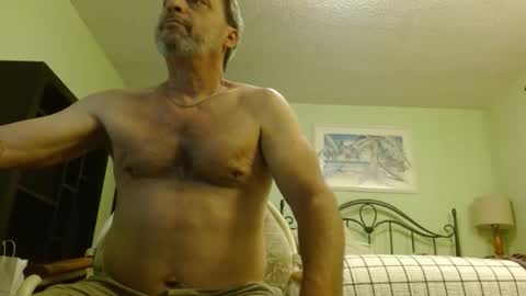 Snapshot of dickbeswollen123 chatting on May 3, 2026, 5:52 pm dickbeswollen123 online show from May 3, 2026, 5:52 pm