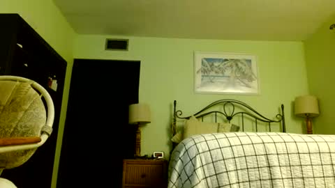 Snapshot of dickbeswollen123 chatting on July 20, 2026, 12:36 am dickbeswollen123 online show from July 20, 2026, 12:36 am