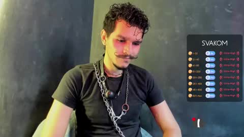 Snapshot of diemond_latinx98 chatting on October 8, 2025, 4:37 pm diemond_latinx98 online show from October 8, 2025, 4:37 pm