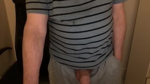 Snapshot of diki3333333333 chatting on February 15, 2026, 5:37 am Nick online show from February 15, 2026, 5:37 am