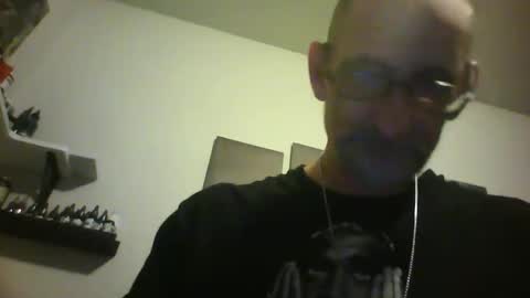 Snapshot of dikk303 chatting on February 28, 2026, 6:25 am dikk303 online show from February 28, 2026, 6:25 am