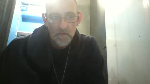 Snapshot of dikk303 chatting on March 20, 2026, 5:45 am dikk303 online show from March 20, 2026, 5:45 am