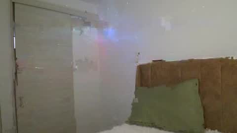 Dilan Coy online show from April 8, 2026, 9:15 pm