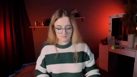 dilara_sunny online show from September 19, 2025, 7:36 pm