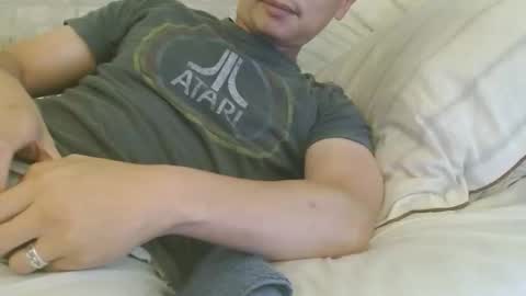 Snapshot of dildobandit213 chatting on October 17, 2025, 10:01 pm dildobandit online show from October 17, 2025, 10:01 pm