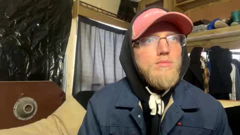 Snapshot of dilf_96 chatting on January 16, 2026, 5:06 pm Daddy online show from January 16, 2026, 5:06 pm