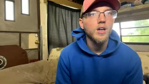 Snapshot of dilf_96 chatting on May 22, 2026, 10:15 pm Daddy online show from May 22, 2026, 10:15 pm