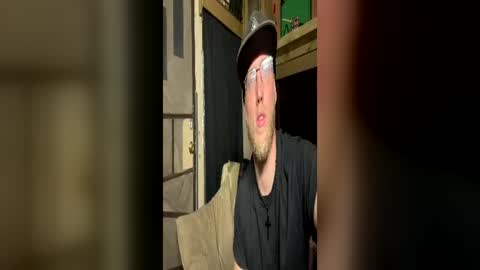 Snapshot of dilf_96 chatting on June 23, 2026, 3:15 am Daddy online show from June 23, 2026, 3:15 am