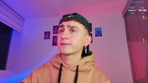 Snapshot of dimitri_bilak_ chatting on November 17, 2025, 11:54 pm Julian Independent Model online show from November 17, 2025, 11:54 pm