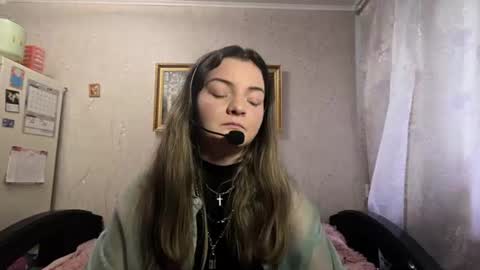Snapshot of dimplehendrik chatting on June 11, 2026, 9:18 am dimplehendrik online show from June 11, 2026, 9:18 am