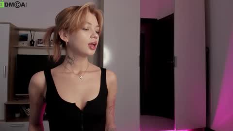 Dina online show from November 16, 2025, 7:14 am