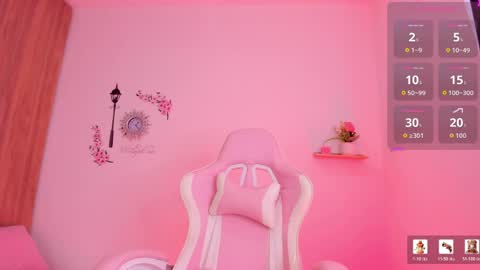 Snapshot of dina_ellis11 chatting on May 2, 2026, 11:04 am online show from May 2, 2026, 11:04 am