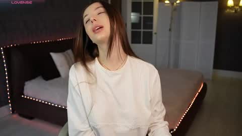 dinacandy online show from February 16, 2026, 8:10 am