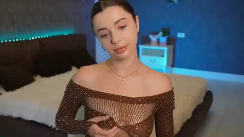 Snapshot of dinacandy chatting on July 16, 2026, 7:36 am dinacandy online show from July 16, 2026, 7:36 am