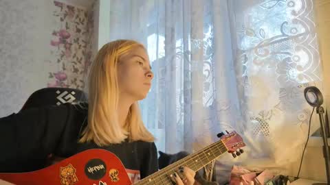 Snapshot of dinorahmroczkowski chatting on October 22, 2025, 7:19 am dinorahmroczkowski online show from October 22, 2025, 7:19 am