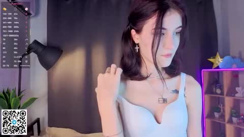 Snapshot of dionneslupe chatting on October 1, 2025, 6:14 pm Ness online show from October 1, 2025, 6:14 pm