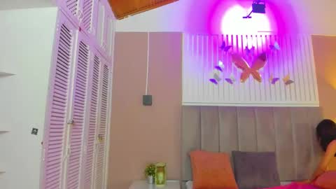 Cristal  online show from January 19, 2025, 3:18 am