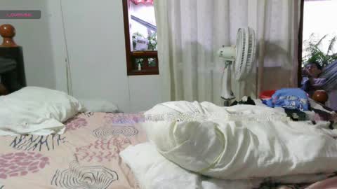 Cristal Independent model online show from April 5, 2026, 10:51 pm