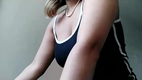 Snapshot of diosadeluniverso_ chatting on September 23, 2025, 8:45 pm diosadeluniverso_ online show from September 23, 2025, 8:45 pm