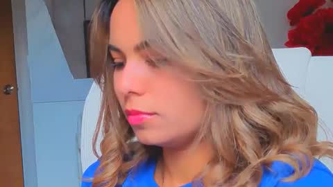 Snapshot of diosadeluniverso_ chatting on December 15, 2025, 12:31 pm diosadeluniverso_ online show from December 15, 2025, 12:31 pm