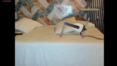 diosaelchat online show from October 28, 2025, 3:32 am