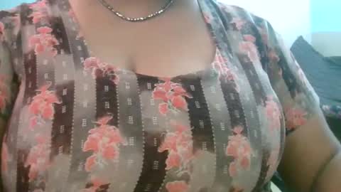 Snapshot of dipa2345 chatting on September 15, 2025, 3:50 am dipa2345 online show from September 15, 2025, 3:50 am