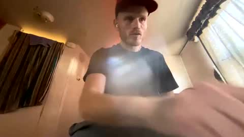 Snapshot of dirtydaddy69627829 chatting on December 19, 2024, 5:40 pm Justin Robinson online show from December 19, 2024, 5:40 pm